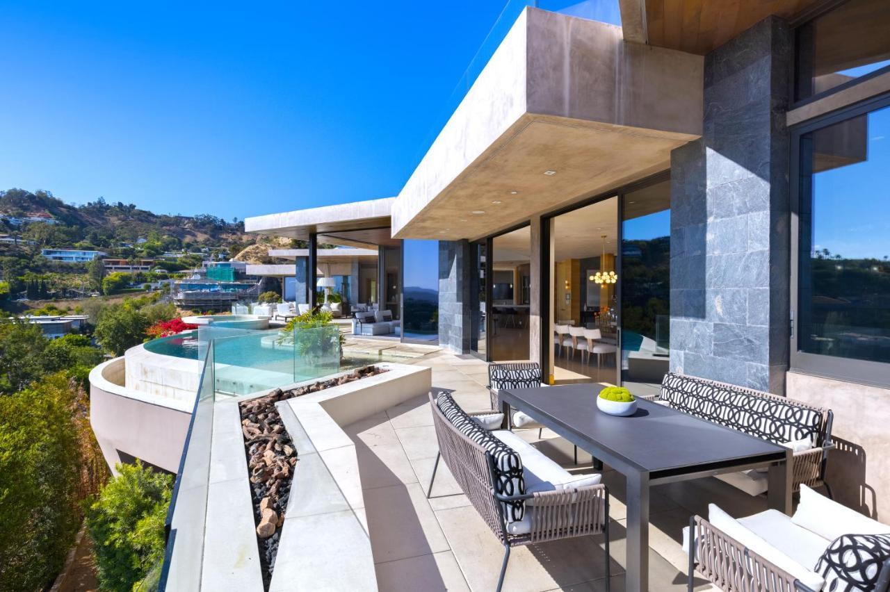 Blue Jay Modern Villa